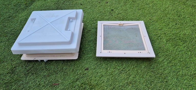 Skylights for camper caravan motorhome boat 400x400 and 280x280mm.
