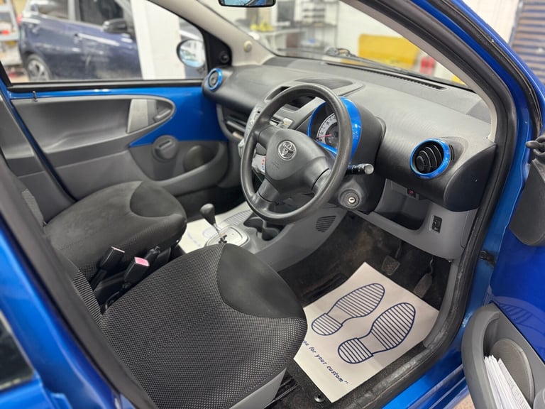 2010 Toyota AYGO 1.0 VVT-i Blue 5dr MMT HATCHBACK Petrol Automatic