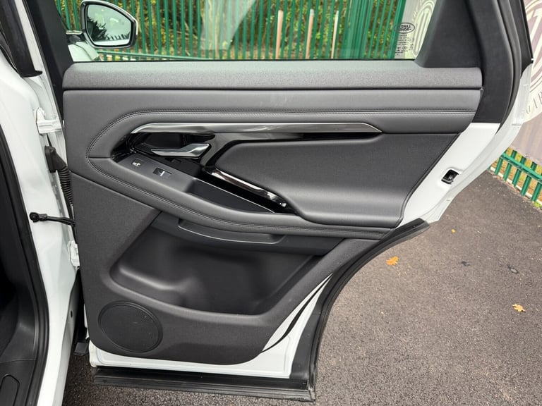 2021 Land Rover Range Rover Evoque 1.5 P300e SE 5dr Auto Hatchback Petrol Parallel PHEV Automatic