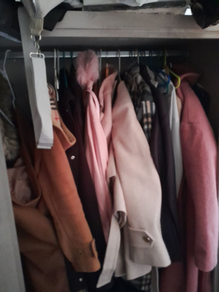 Large sliding door wardrobe 