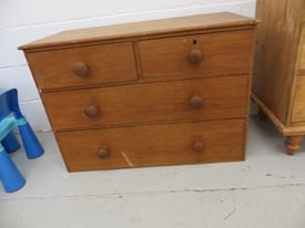 Classic Cedar Chest of Drawers, Cambridge Re-Use