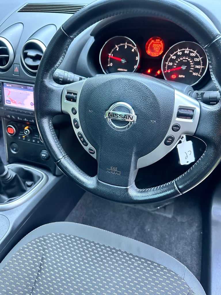 2010 Nissan Qashqai 1.5 dCi N-Tec 5dr HATCHBACK Diesel Manual