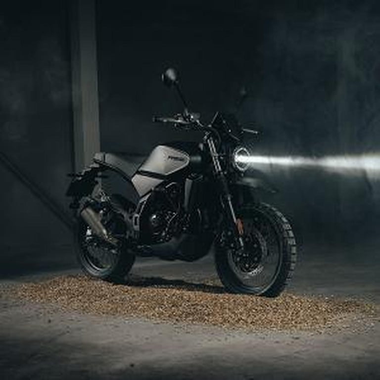 LEXMOTO RSS 125 SCRAMBLER 2025 Petrol Manual in Grey