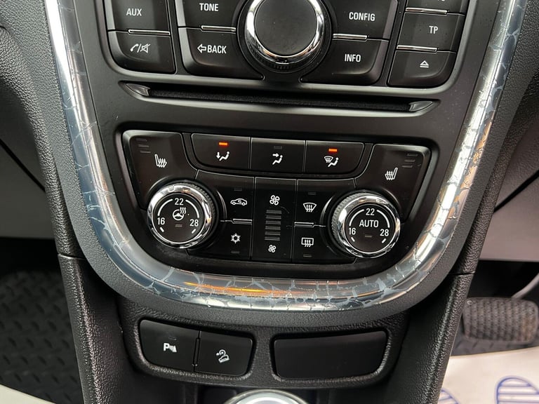 2014 Vauxhall Mokka 1.4T SE Auto 2WD Euro 5 5dr HATCHBACK Petrol Automatic