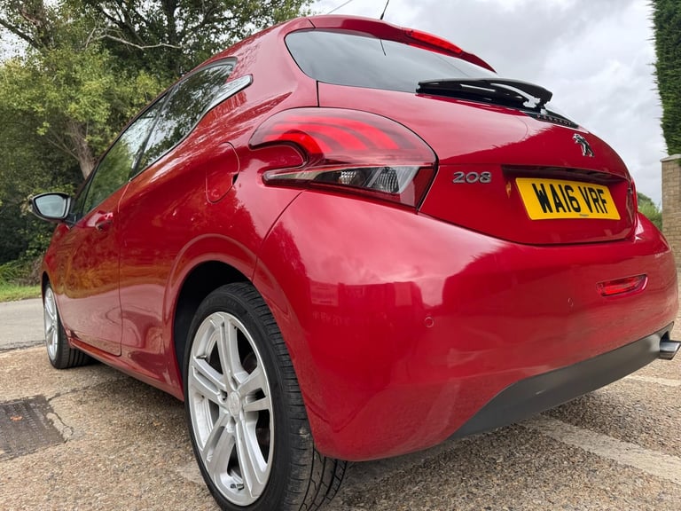 2016 Peugeot 208 1.2 Puretech Gt Line Hatchback HATCHBACK Petrol Manual