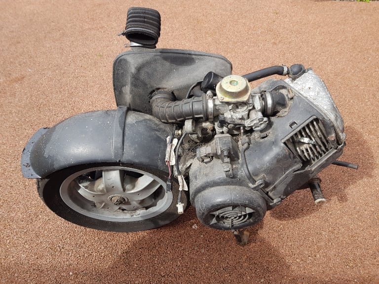 image for Piaggio fly 125 4 stroke engine 