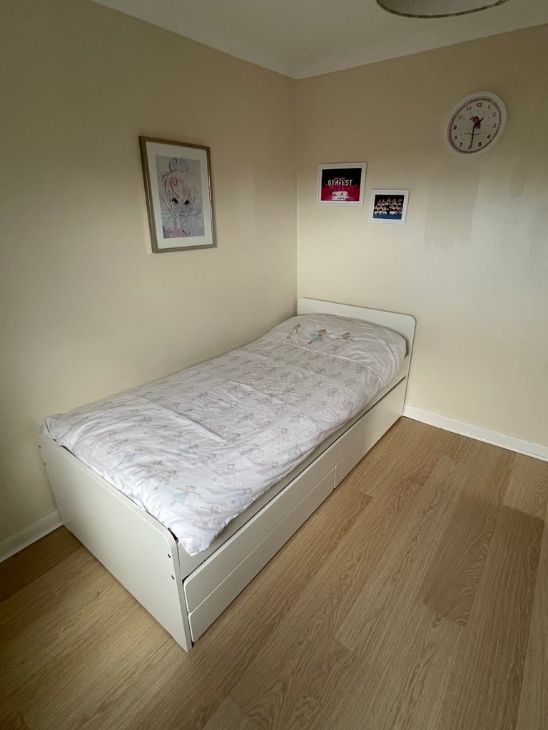 image for White Single Bed with Pull-Out Trundle & Storage Drawers – Great Condition