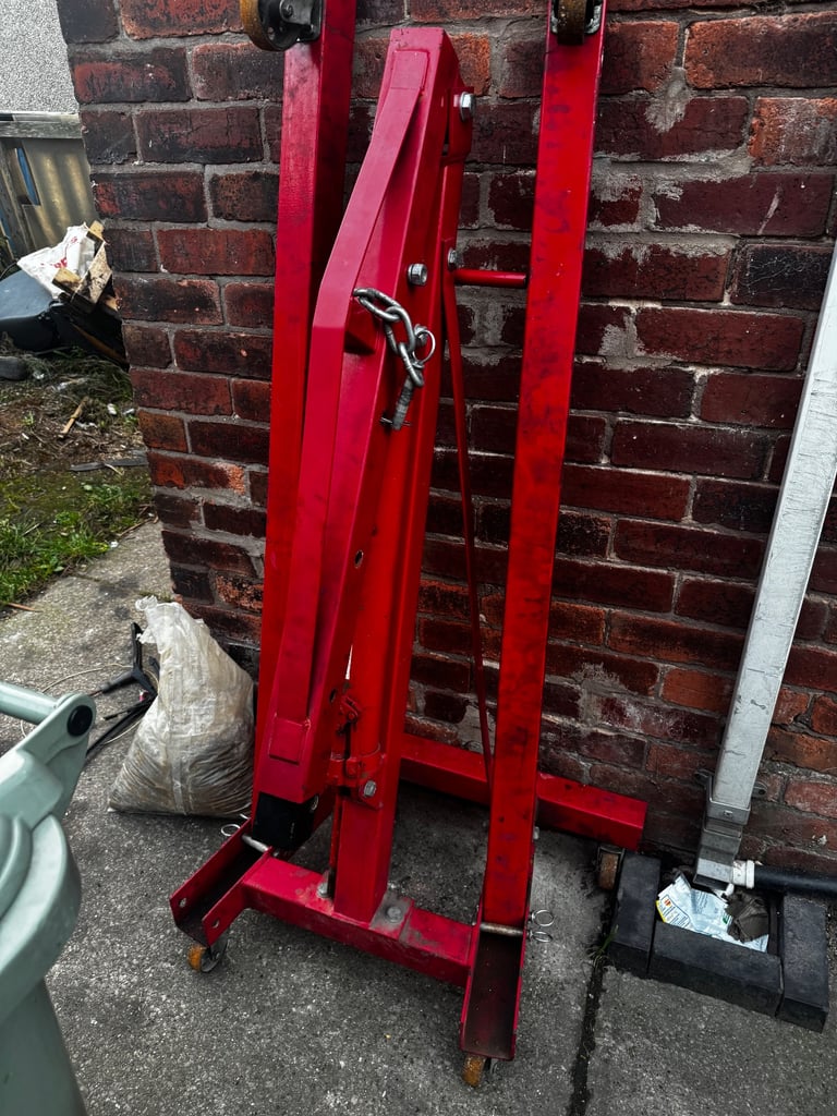 image for Engine crane 