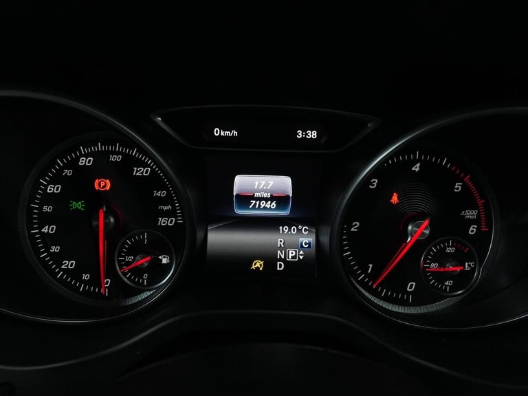 2016 Mercedes-Benz CLA 2.1 CLA220d AMG Line Coupe 7G-DCT Euro 6 (s/s) 4dr SALOON Diesel Automatic