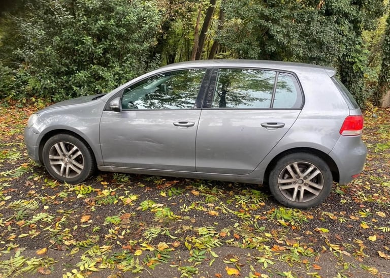 AUTOMATIC VW GOLF 1.4, FULL SERVICE HISTORY, ULEZ COMPLIANT, 2 KEYS