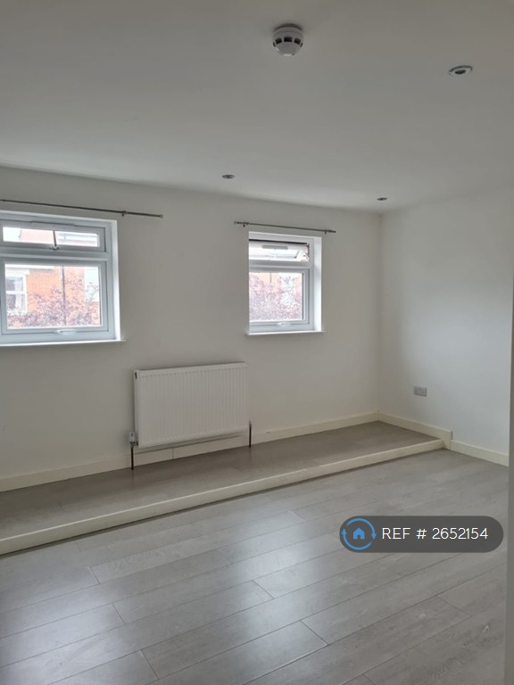 7 bedroom house in Tottenham, London, N15 (7 bed) (#2652154)