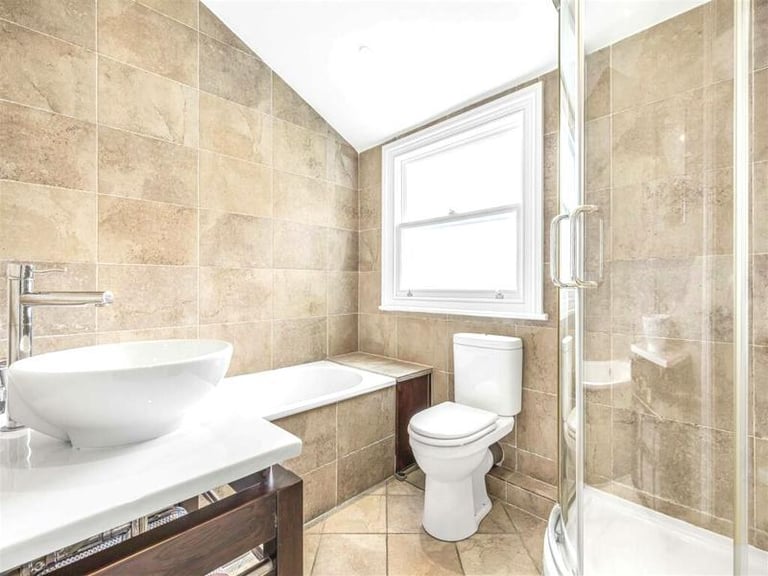 🏡 Bright room in Tooting Broadway 