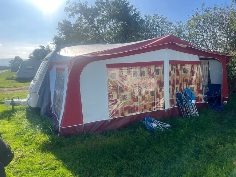 5 berth Bailey Ranger with awning. Can deliver.