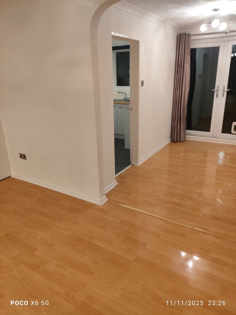 3 bedroom semi-detached house for rent (available now) Internal photos