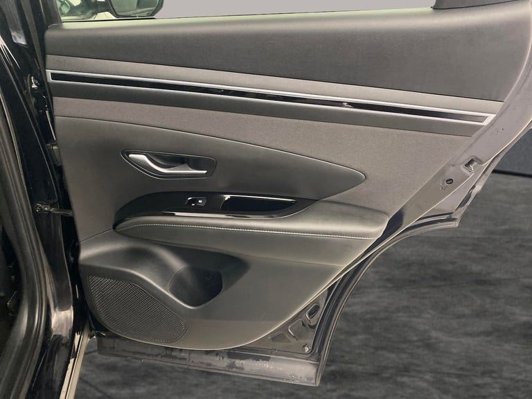 2022 Hyundai TUCSON 1.6 h T-GDi Premium SUV 5dr Petrol Hybrid Auto Euro 6 (s/s) (230 ps) - HEAT S...