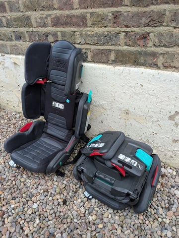 Folding Child Car Seat (£155 when new) in East London, London