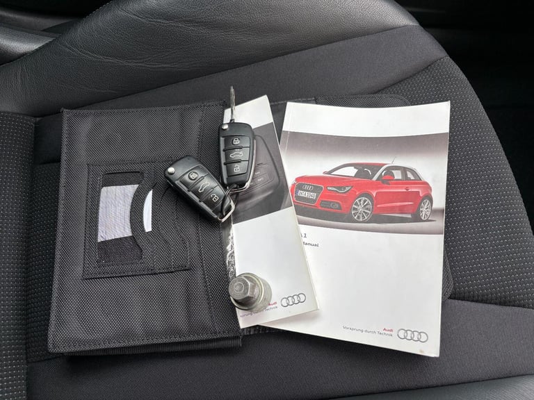 AUDI A1 1.4 TFSI S line 2011