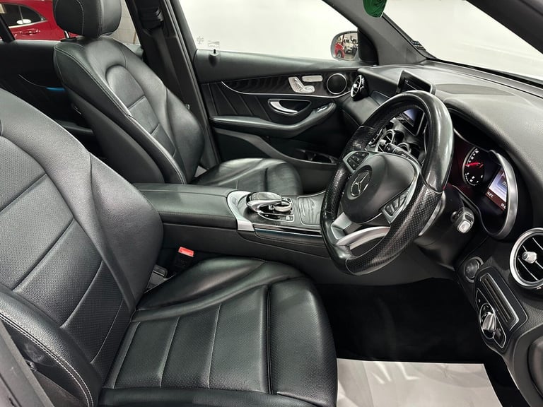 2016 Mercedes-Benz GLC 2.1 GLC220d AMG Line (Premium) SUV 5dr Diesel G-Tronic 4MATIC Euro 6 (s/s)...