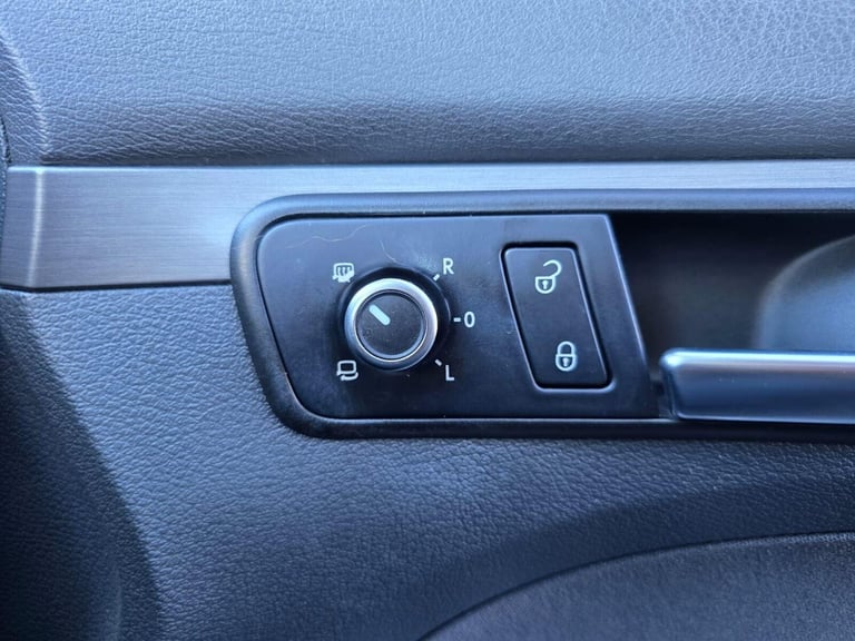 2014 Volkswagen Touran 1.4 TSI BlueMotion Tech SEL DSG Euro 6 (s/s) 5dr MPV Petrol Automatic