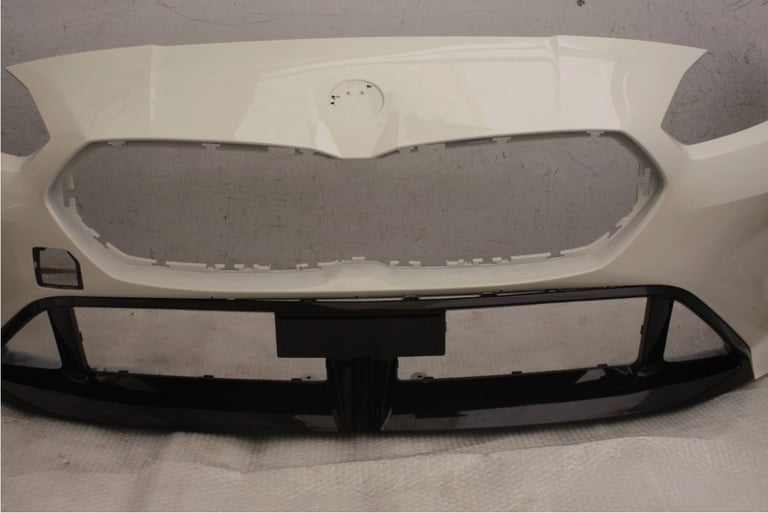 BMW 1 Series F70 M Sport Front Bumper 2024 ON 5A35D29-08 Genuine *DAMAGED*