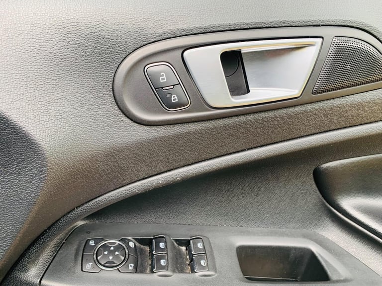 2019 Ford Ecosport 1.0T EcoBoost Titanium Auto Euro 6 (s/s) 5dr HATCHBACK Petrol Automatic