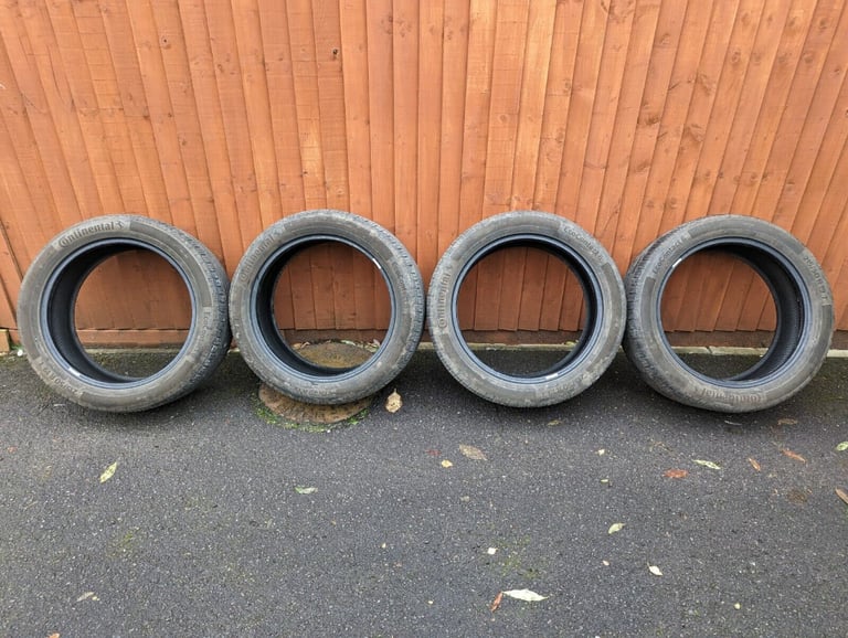 4 X CONTINENTAL ECO CONTACT 6,215/50/R19 93 T,Self Seal Tyres