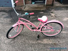 Pink women&#039;s 1 speed cruiser bike