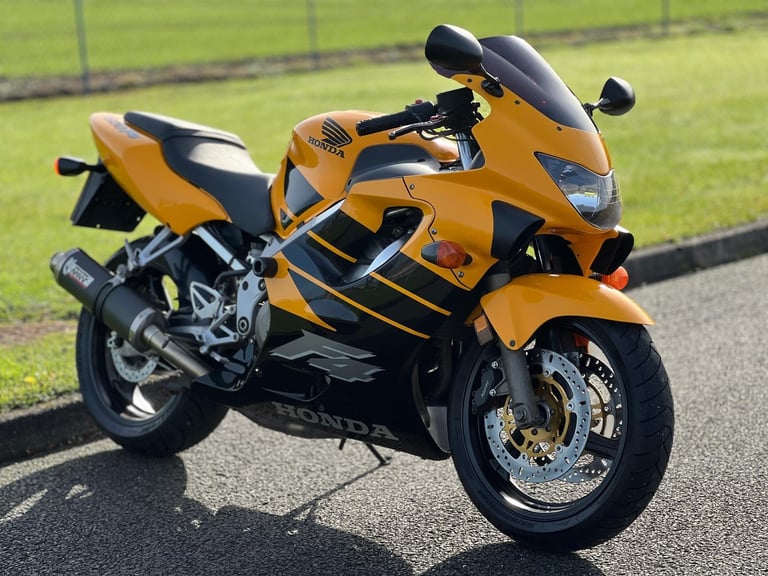 image for 2001 Honda CBR600F Carb Model Yellow | 2 Keys | Low mileage | MOT Fast Delivery
