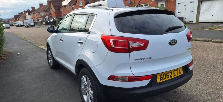 2012 Kia SPORTAGE, 1.7 Manual, new MOT 