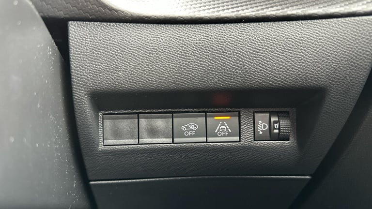 2021 Peugeot 2008 1.2 PureTech Allure Premium SUV 5dr Petrol Manual Euro 6 (s/s) (100 ps) SUV Pet...