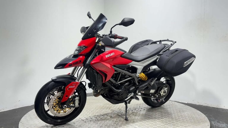 Ducati Hyperstrada 2013 12K SUPER NAKED SUPERMOTO WARRANTY MOT SERVICED 821CC