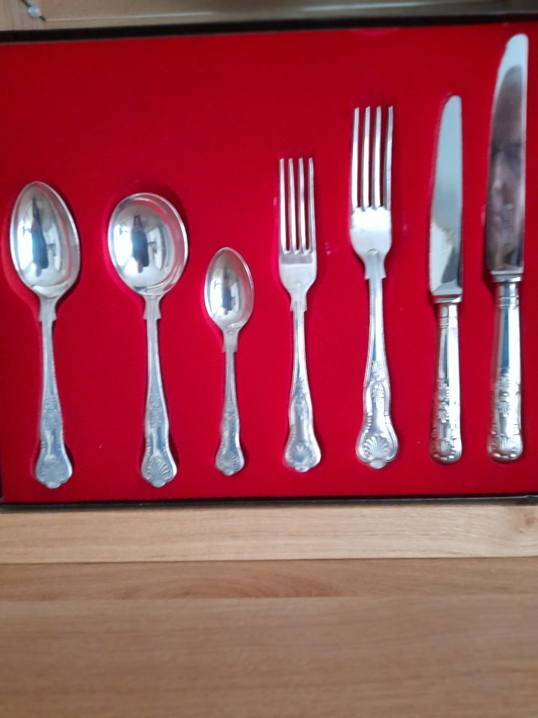 Two 7 piece Kings Pattern EPNS cutlery sets. in Kingsteignton, Devon
