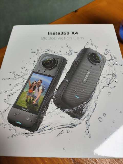 Insta360 X4
