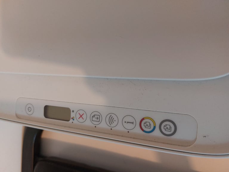 HD Desk Jet 2710 printer