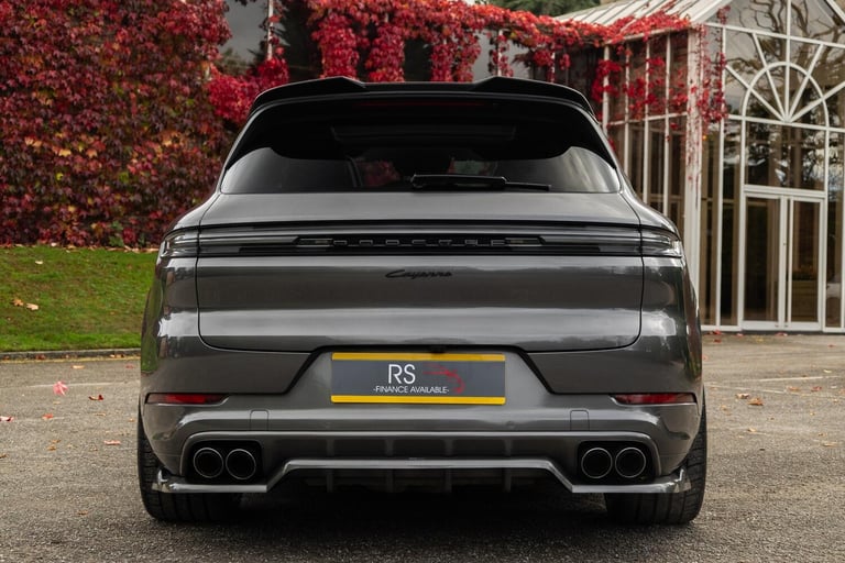 2023 Porsche Cayenne 3.0 V6 E-Hybrid 25.9kWh TiptronicS 4WD Euro 6 (s/s) 5dr ESTATE Petrol/Electr...