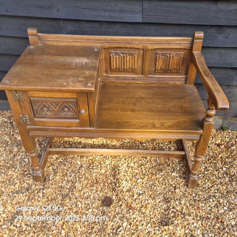 Telephone-table-with-seat Gumtree