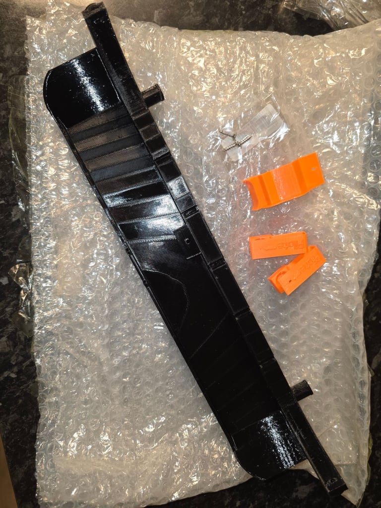 Fiat Ducato, Peugeot Boxer, Citroen Relay - Bonnet drain kit