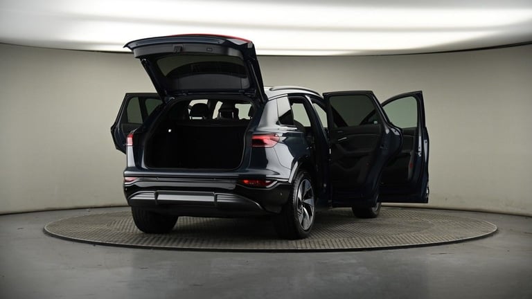2024 Audi Q6 e-tron 100kWh S line SUV 5dr Electric Auto quattro (388 ps) SUV Electric Automatic