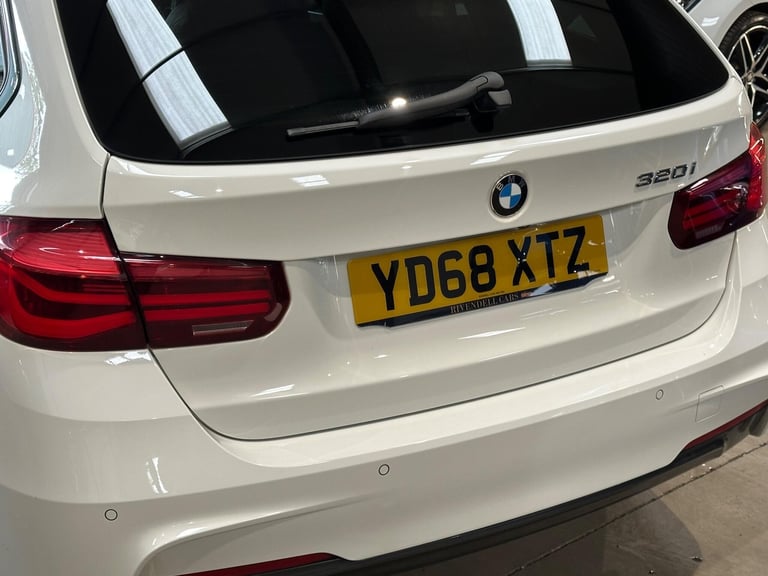 2018 BMW 3 Series 2.0 320i M Sport Shadow Edition Touring Auto Euro 6 (s/s) 5dr ESTATE Petrol Aut...