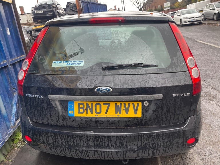 07 Ford Fiesta 2door 1.2 Petrol 5Speed Black BREAKING parts