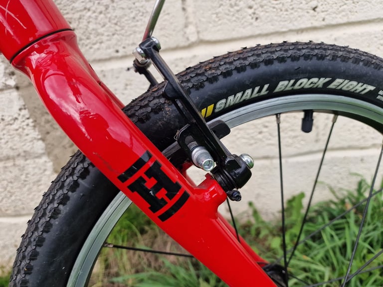 Hoy Bonaly 20 inch Bike