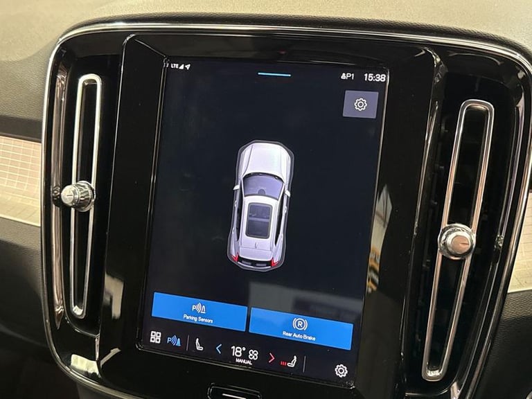 2023 Volvo XC40 2.0 B3P Core 5dr Auto Automatic Estate Petrol Automatic