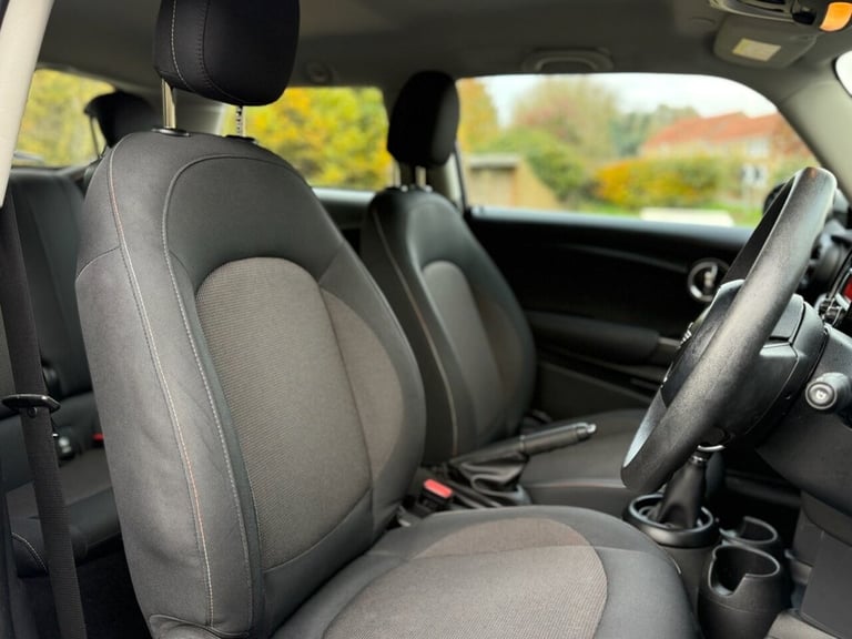 2017 67 MINI HATCH 1.5 COOPER HATCHBACK 3DR PETROL AUTO EURO 6 (S/S) (136 PS)