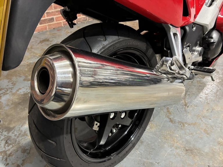 Honda VFR 800 - For sale in Chesterfield
