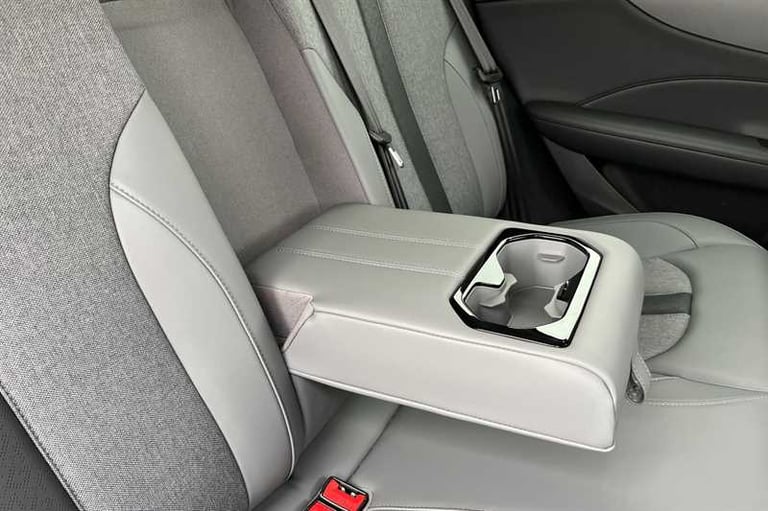 2025 MG MGS5 170kW Trophy EV Long Range 64kWh 5dr Auto HATCHBACK ELECTRIC Automatic