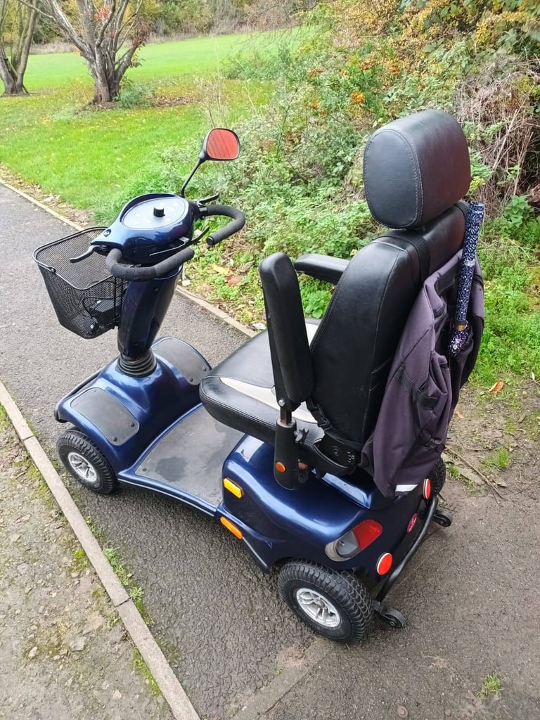 8mph Mobility Scooter. Lights, Indicators, Captain's Seat, Excel Galaxy Road Legal Model