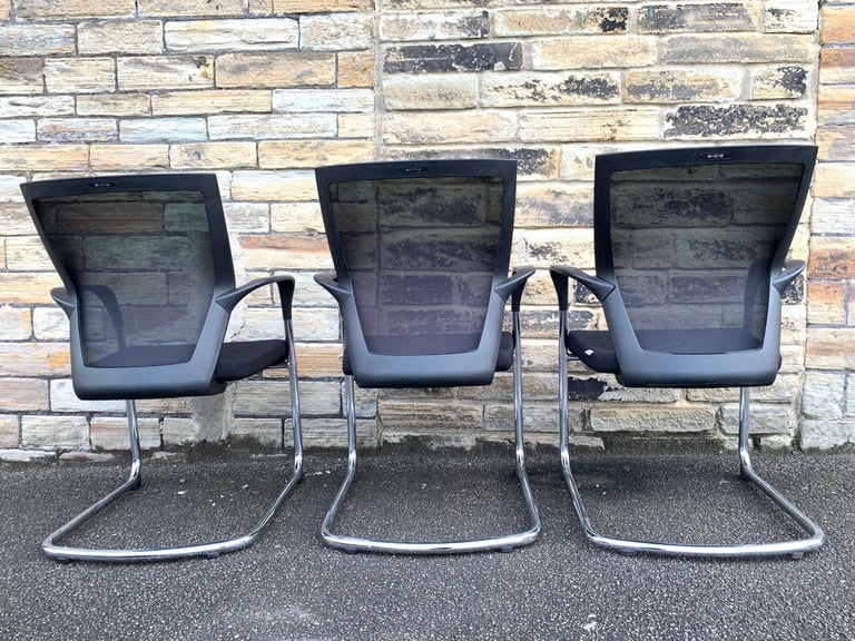 Techo sidiz t50 cantilever boardroom meeting chairs (12 available)