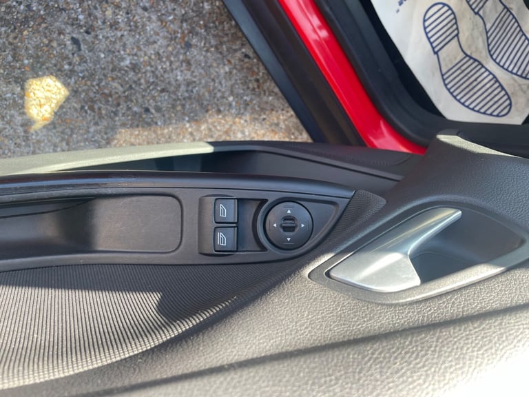 2013 Ford Focus 1.6 125 Zetec 5dr Powershift Petrol