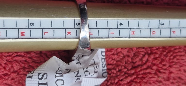 9ct carat white gold ring set with diamonds 