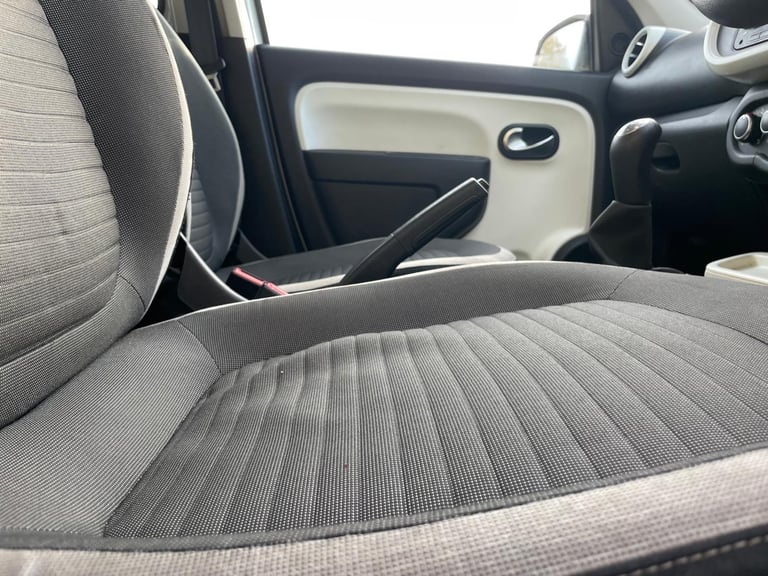 RENAULT TWINGO 1.0 SCE 15 REG 5 DOOR 12 MONTHS MOT ROAD TAX £20 LOW INSURANCE 50+MPG